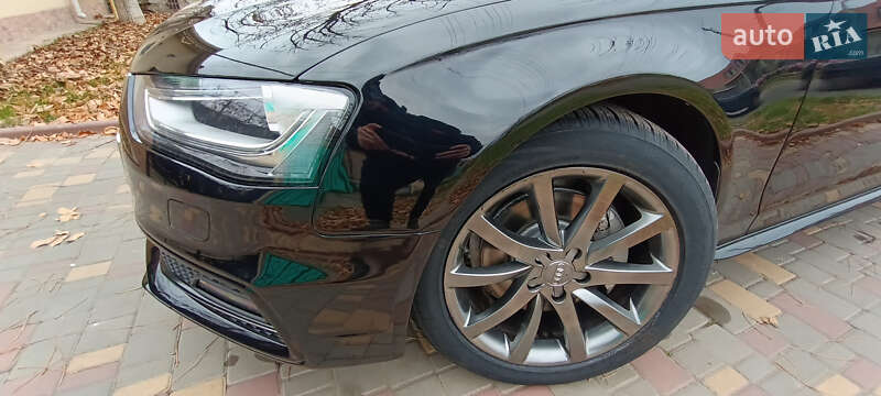 Седан Audi A4 2014 в Березівці
