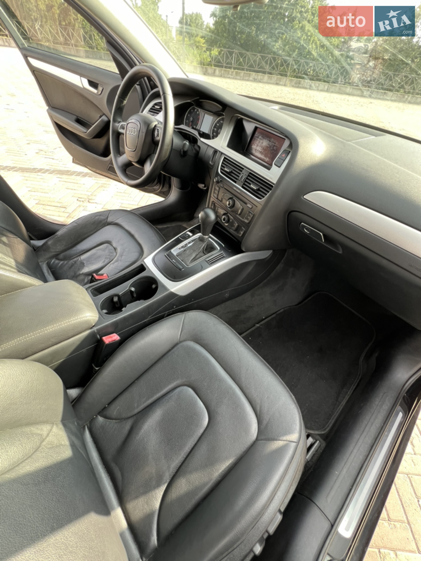 2011 Audi A4 - мініатюра 9