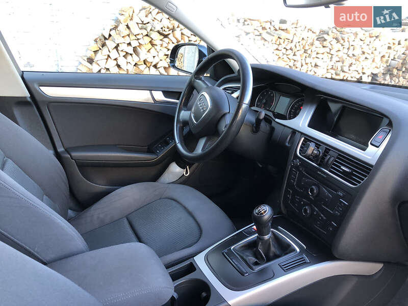 Универсал Audi A4 2009 в Львове