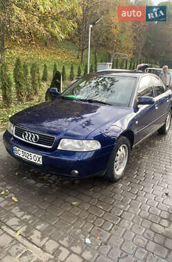 Седан Audi A4 1999 в Славском