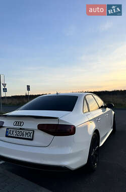 Седан Audi A4 2013 в 