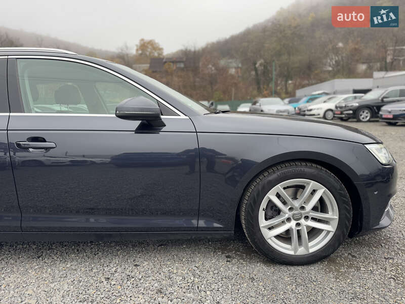 Универсал Audi A4 2019 в Мукачево