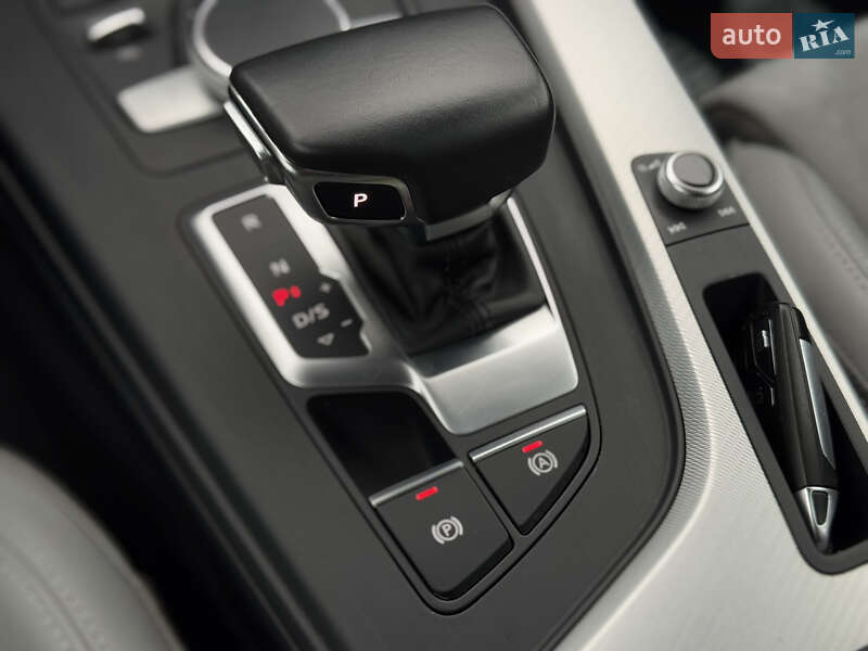 Универсал Audi A4 2019 в Мукачево