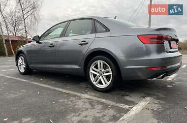 Седан Audi A4 2017 в Ровно