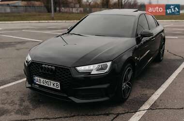 Седан Audi A4 2017 в Львове