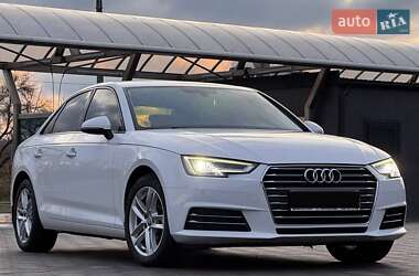 Седан Audi A4 2015 в Запоріжжі