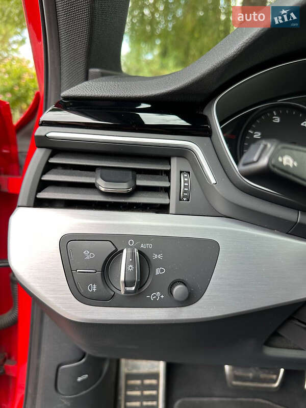 Универсал Audi A4 2019 в Львове
