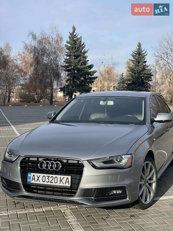Седан Audi A4 2015 в 