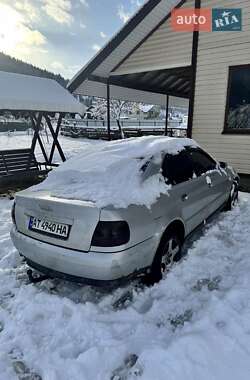 Седан Audi A4 1999 в Верховине