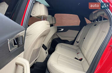 Седан Audi A4 2020 в 