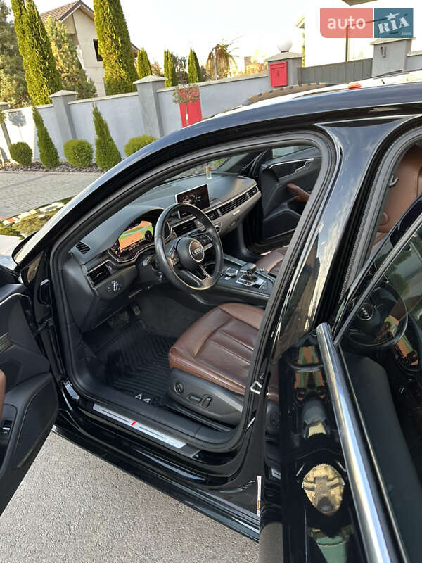 Седан Audi A4 2018 в Ивано-Франковске