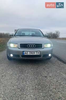 Седан Audi A4 2004 в Днепре