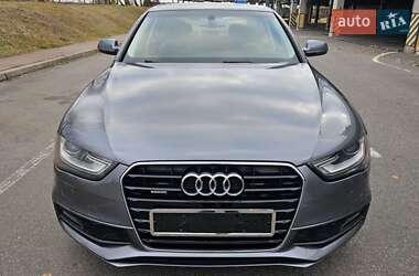 Седан Audi A4 2014 в Киеве