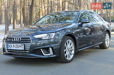 Седан Audi A4 2019 в 