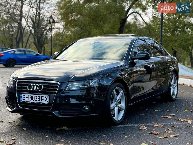 Седан Audi A4 2011 в Одесі