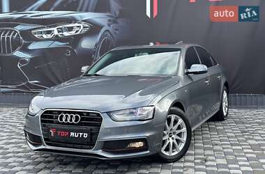 Седан Audi A4 2015 в Львове