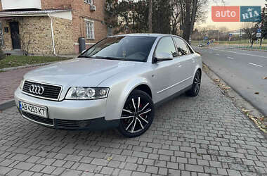 Седан Audi A4 2002 в Могилев-Подольске