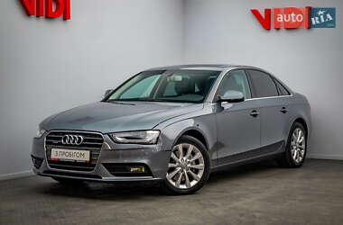 Седан Audi A4 2012 в Киеве