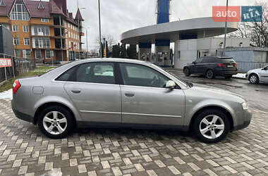 Седан Audi A4 2004 в Староконстантинове