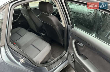 Седан Audi A4 2002 в 