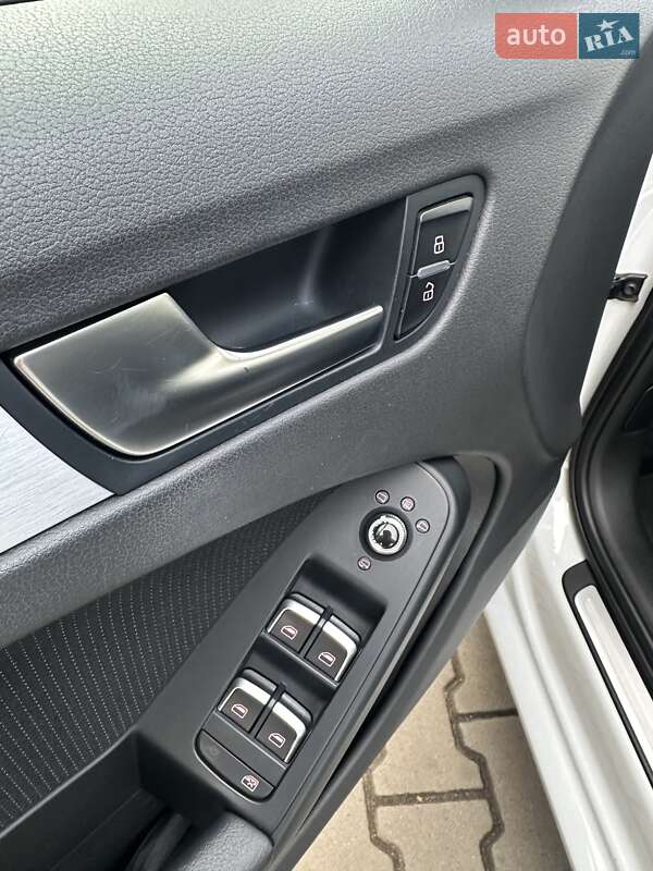 Універсал Audi A4 2014 в Мукачевому