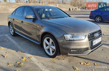 Седан Audi A4 2013 в Києві