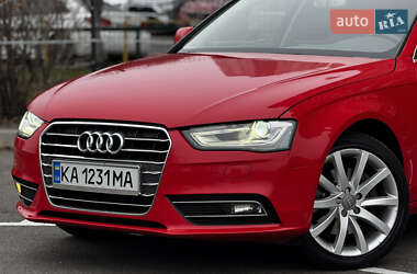 Седан Audi A4 2012 в Киеве