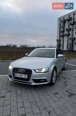 Седан Audi A4 2013 в Львове