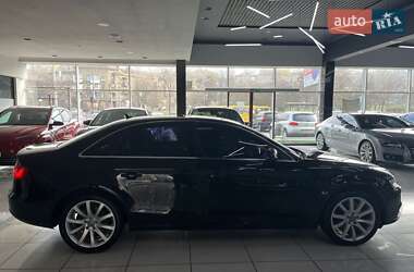 Седан Audi A4 2015 в Киеве