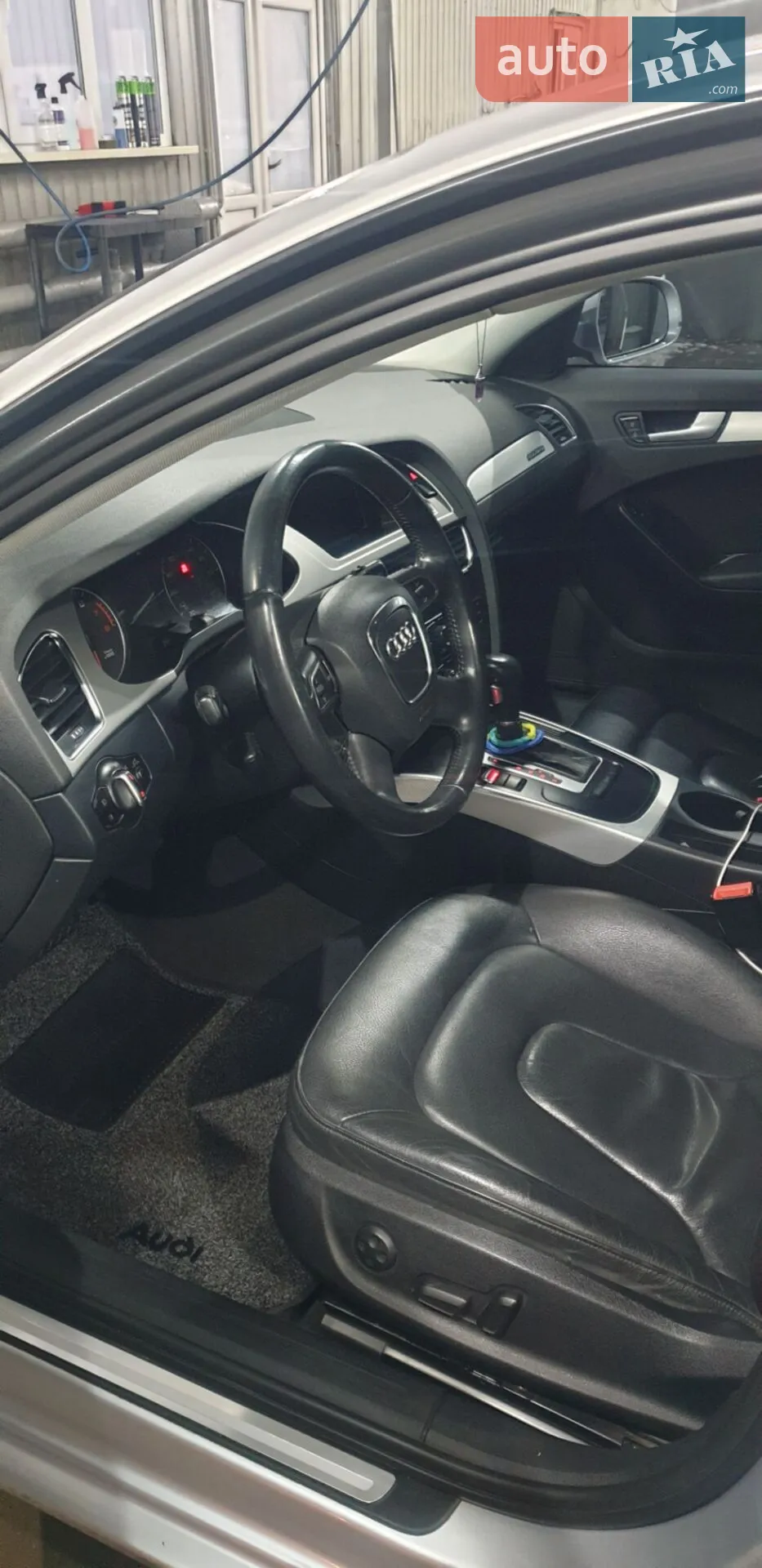 2011 Audi A4 - мініатюра 9