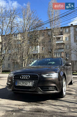 Седан Audi A4 2012 в Одессе