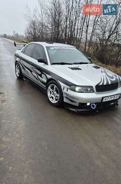 Седан Audi A4 1995 в Богородчанах