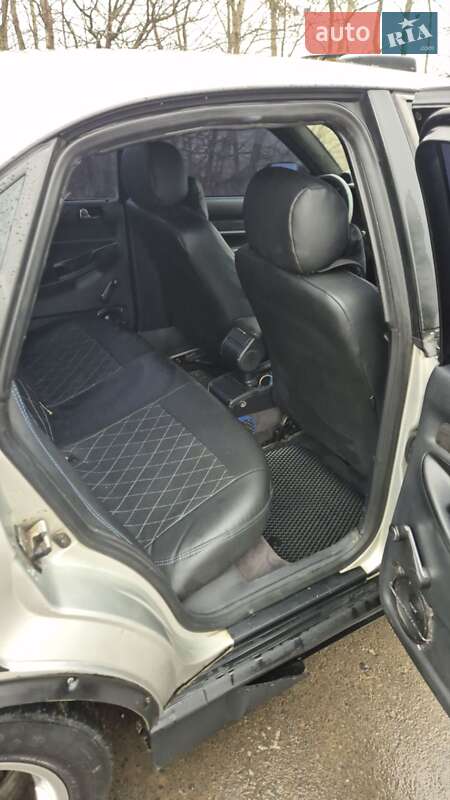 Седан Audi A4 1995 в Богородчанах