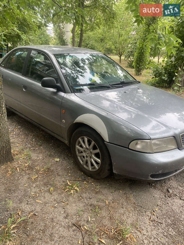 Седан Audi A4 1996 в Горишних Плавнях фото 3 Седан Audi A4 1996 в Горишних Плавнях