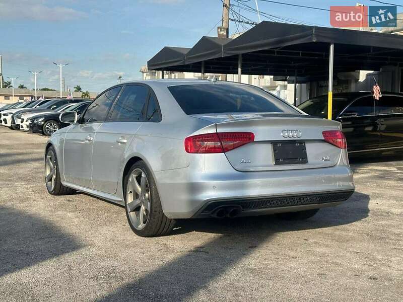 Седан Audi A4 2014 в Львове