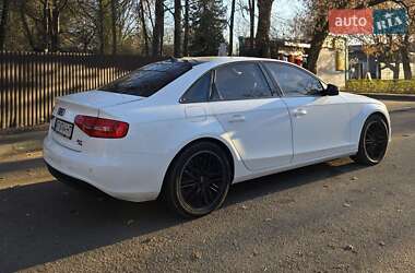 Седан Audi A4 2013 в Івано-Франківську