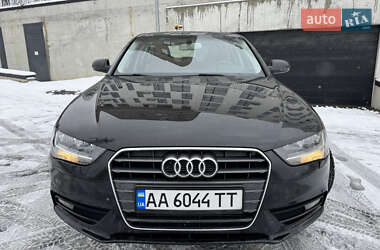 Седан Audi A4 2013 в Львові