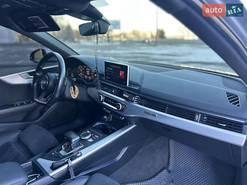 Универсал Audi A4 2016 в Днепре