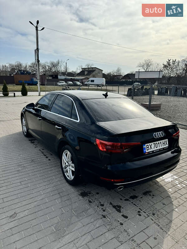 Седан Audi A4 2017 в Каменец-Подольском