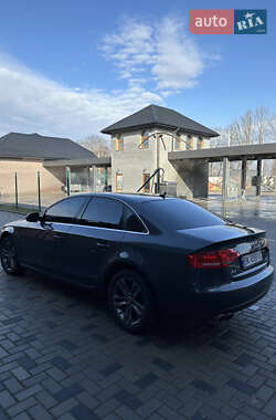 Седан Audi A4 2010 в 