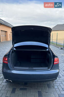 Седан Audi A4 2010 в 