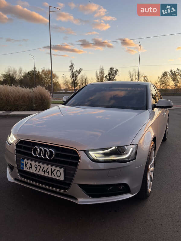 Седан Audi A4 2015 в Киеве фото 3 Седан Audi A4 2015 в Киеве