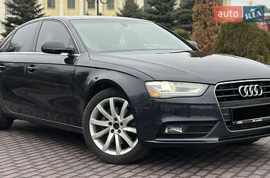 Седан Audi A4 2012 в Киеве