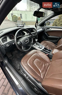 Седан Audi A4 2012 в Киеве