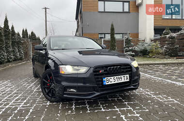 Седан Audi A4 2013 в Стрию