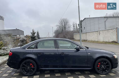 Седан Audi A4 2013 в Стрию