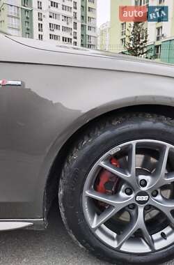 Универсал Audi A4 2015 в 