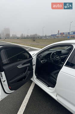 Седан Audi A4 2016 в 
