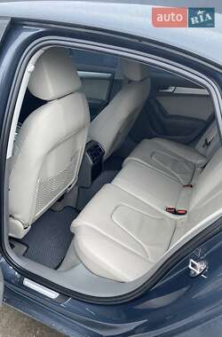 Седан Audi A4 2010 в Киеве