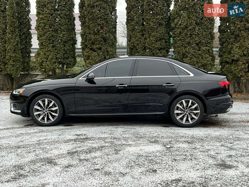 Седан Audi A4 2021 в Виннице